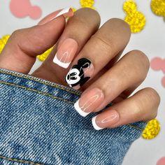 Mickey French Press on Nails Disney Nails Disneyworld - Etsy Canada Mouse Nail Art, Disney Themed Nails, Mickey Mouse Nail Art, Disney Christmas Nails, Disneyland Nails, Nails Disney, French Press On Nails, Disney Nail Designs, Mickey Mouse Nails