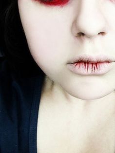 Horror pics Creepy Halloween Costumes, Zombie Vampire, Vampire Makeup, Special Fx Makeup, Horror Makeup, Zombie Makeup