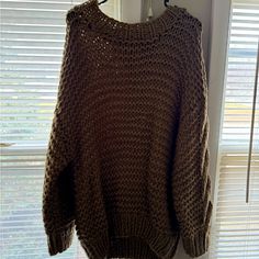 This Chunky Oversized Brown Sweater Is Prefect For Fall Or Winter. Brand New With Tags And Never Worn. Size Is M/L And I Would Say It Fits More On The Large Size Since It’s Oversized. Oversized Thrifted Outfits, Oversized Brown Sweater, Fall Shopping List, Thrift Inspo, Baggy Sweaters, Thrifted Outfits, Fall Sweater, Brown Sweater, Fall Shopping