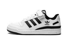 Forum Low FY7757 Adidas Forum Low White, White Black Shoes, Adidas Forum Low, Nike X Travis Scott, Ugg Ultra Mini, Forum Low, Low Air Jordan 1, Black Dating, Adidas Forum