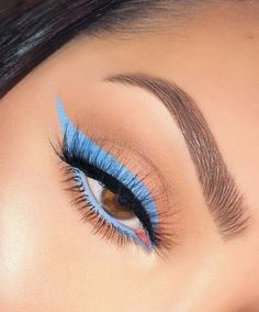 Trucco Smokey Eye, Gel Eyeliner Pencil, Makeup 2018, Makeup 101, Glasses Makeup, Hooded Eye Makeup, Eye Makeup Steps, Eye Makeup Tips