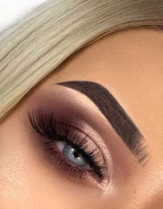 ᵛᴬᴿᵀᴬᴾ✨ Nude Eye Makeup, Hourglass Makeup, Eye Makeup Images, Dramatic Eye Makeup, Hooded Eye Makeup, Beauty Make-up