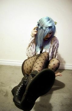 Pastel Goth. Virtual Insanity, Moda Grunge, Goth Princess, Tights Boots, 80s Punk, Emo Clothes