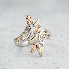 Black Hills Gold Rings, Black Hills Gold Jewelry, Foliage Design, Rose Leaf, Gold Items, Retail Jewelry, All Pink, Black Hills Gold, Diamond Free