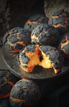 there are some muffins that have been burnt