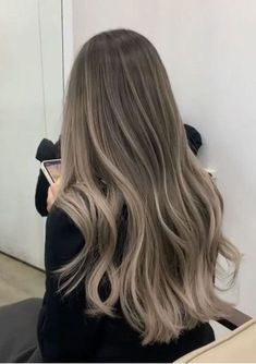 Blonde Highlights Asian, Korean Hair Color Brown, Blonde Asian Hair, Korean Hair Color, Ash Hair Color, Blonde Bob Hairstyles, Hair Color Streaks, Dye My Hair