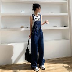 Olivia Mark - High-Waisted Loose Fit Wide Leg Denim Overalls Dark Denim Overalls Outfit, Dark Blue Overalls Outfit, Jeans With Suspenders For Women, Jeans Jumpsuit Outfit, Dark Blue Overalls, Jean Jumpsuit Outfit, Y2k Jumpsuit, Denim Romper Outfit, Thrifted Aesthetic