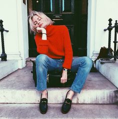 Pandora Sykes Red Sweater, Jeans Outfit, Inspired Outfits, Red Sweaters, Outfits Casuales, Autumn Winter Fashion, Chic Style