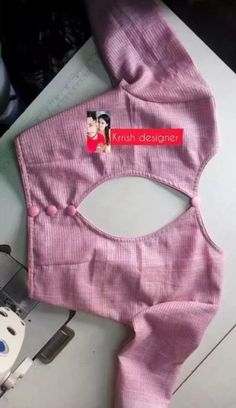 Preppy Crop Top, Boat Neck Blouse Design, Kids Blouse Designs, Latest Model Blouse Designs, Cutwork Blouse Designs, Blouse Design Images