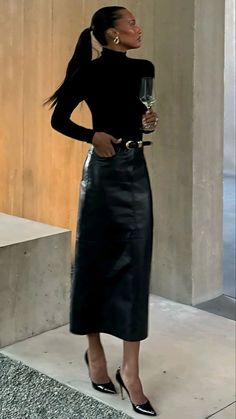 Chic Church Outfits Classy, Jasmin Tookes Style, Jasmine Tookes Outfits, Midi Leather Skirt Outfit, Jasmine Tookes Style, Jasmin Tookes, Midi Leather Skirt, Leather Skirt Outfit, Mode Zara