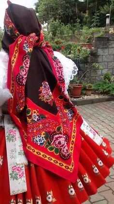 Slovak Embroidery, Czech Clothing, Croatian Style, Slavic Style, West France, Costumes Around The World, Hansel Gretel, Clothing Embroidery