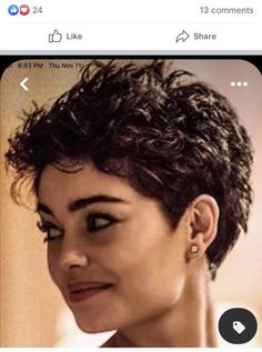 Pixie Cut Ondulado, Short Curly Hairstyles For Women, Curly Pixie Hairstyles, Curly Pixie Haircuts, Curly Hair Photos, Short Curly Haircuts, Medium Curly Hair Styles, Curly Pixie, Haircuts For Curly Hair