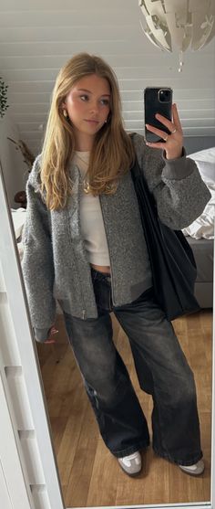 Stockholm Outfit, Aesthetic Amazon, Looks Pinterest, Photos Of People, Hilarious Photos, 가을 패션