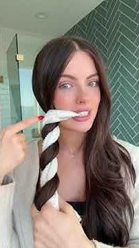 Sock Curls For Kids, Sock Curls Step By Step, How To Use Soft Curlers, Hairstyle With Socks, Sock In Hair Curls, How To Wrap Heartless Curls, How Can I Curl My Hair Naturally, How To Curl Hair With Socks Tutorial, How To Curl Your Hair At Home