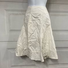 Beautiful Midi Skirt With Tags Black Silk Skirt, Lace Midi Skirt, Pencil Skirt White, Outfit Inspired, Paris Woman, Suede Skirt, Black High Waist, Corduroy Skirt, Lace Midi