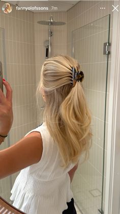 Concert Hair, Interview Hairstyles, Rhode Lip, Coastal Cowgirl Aesthetic, Hamptons Aesthetic, Summer California, Preppy Hairstyles, Florida Beach House, Fairy Hair