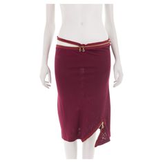 - Christian Dior by John Galliano - Spring-summer 2001 collection - Sold by Gold Palms Vintage - Viscose mix burgundy pencil skirt - Gold asymmetric zippers - Adjustable fit - Size: UK 8 - US 4 Christian Dior Mini Skirt, Galliano Skirt, Burgundy Midi Skirt, Dior Ready To Wear, Ideas Of Outfits, Fabric Techniques, Dior Skirt, Dior By John Galliano, Strawberry Soda