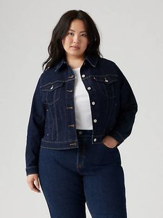 Our Original Trucker Jacket makes an outfit. You'd be hard-pressed to find a jacket with an easier shape, more versatile weight or inherent sense of cool. Bonus: The deep inside pockets are roomy enough for your essentials. The original denim jacket since 1967 Meant to be worn forever, wherever, whenever This iconic essential truly looks good on everyone, even when sized up or down Complete with deep inside pockets Sherpa Trucker Jacket, Ribcage Jeans, Women Trucker, A Jacket, Relaxed Jeans, Chino Jeans, Loose Jeans, Tapered Jeans, Trucker Jacket