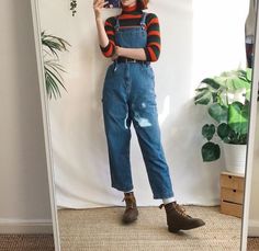 @uglycoats Lehenga Hairstyle, Homecoming Hairstyle, Look 80s, Overalls Outfit, Look Retro, Outfit 90s, 80s Outfit, 90s Fashion Outfits, Trendy Hair