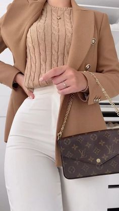 Dressy Jackets, Beige Outfit, Old Money Outfits, Neue Outfits, Classy Work Outfits, Stylish Work Outfits, Looks Chic, Work Outfits Women