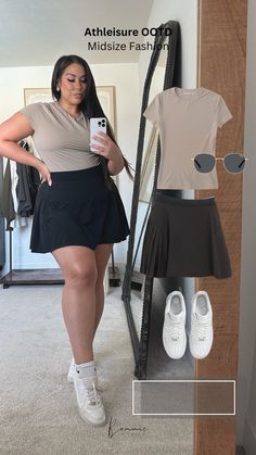 Plus Size Athletic Skirt Outfit, Midsize Tennis Skirt Outfit, Summer 2024 Midsize Outfits, Skort Outfit Plus Size, Midsize Athleisure Outfits, Trendy Outfits Midsize, Outfit Ideas For Midsize, Summer Midsize Outfits, Plus Size Sporty Outfits