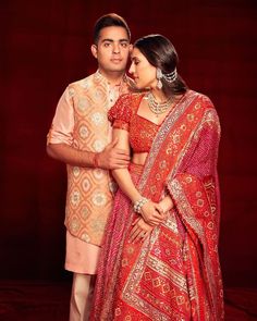 Anant ambani wedding Shloka Ambani, Ambani Family, Shloka Mehta, Akash Ambani, Bandhani Lehenga, Ambani Wedding, Anant Ambani, Indian Gown, Royal Jewellery