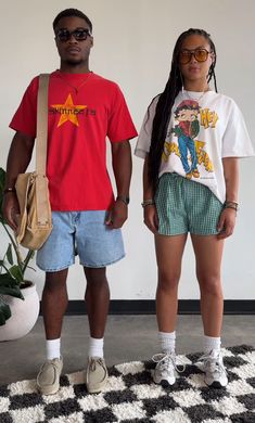 Streetwear Fashion Summer 2024, Couple Fits Streetwear Summer, 90s Inspired Streetwear Summer Shirt, Summer Streetwear Patchwork Shorts, Men’s Summer Streetwear 2024, 2024 Fits, Streetwear Fashion Women, Cute Swag Outfits, Work Casual