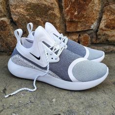 Nike Tennis Shoes Outfit, Outfit Tennis, Fashion Tennis Shoes, Slip On Tennis Shoes, Sneaker Outfits, Sneaker Trend, Estilo Fitness, Basket Style