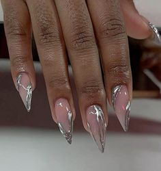 Line Mirror, Short Nails Gel, Nails Mirror, Acrylic Nails Short, Rave Nails, Silver Nail Designs, Nails Gel Nails, Nails Stiletto