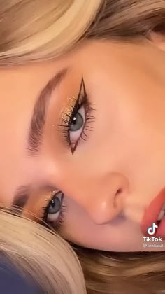 Makeup Kawaii, Membentuk Alis, Day Video, Makijaż Smokey Eye