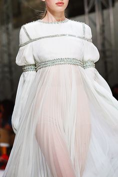 Lord Of The Rings Fashion, Giambattista Valli Couture, Giambattista Valli Haute Couture, Collection Couture, Rings Fashion, Vogue Russia, Giambattista Valli, The Rings