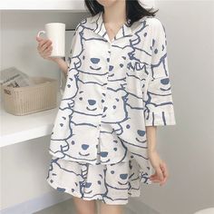 SPECIFICATIONSThickness: NormalStyle: korean styleSleeve Length(cm): ShortSize: M L XL 2XLSexually Suggestive: NoSeason: summerSeason: summerPattern Type: PlaidOrigin: CN(Origin)Obscene Picture: NoModel number: women pajama setsModel Number: h73362Material Composition: cotton polyesterMaterial: CottonMaterial: PolyesterLength: ShortsItem Type: PajamasGender: WOMENFeature 3: trendyFeature 2: casualFeature 1: softDepartment name: adultCondition: dailyColor: various colorsCollar: Turn-down CollarBr Korean Pajamas, Pijamas Women, Summer Loungewear, Japanese Home, Korea Girl, Bodycon Outfits, Tutorial Hijab, Pajama Fashion, Comfortable Loungewear