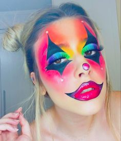 Clown Face Painting Ideas, Rainbow Clown Makeup, Evil Clown Makeup, Halloween Makeup Clown, Creepy Halloween Makeup, Amazing Halloween Makeup, Halloween Makeup Inspiration