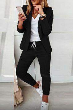 Black Casual and fashionable suit set Costum Elegant, Elegant Blazers, Straight Clothes, Beige Blazer, Traje Casual, Long Leggings, Blazer Set, Looks Black, Workwear Fashion