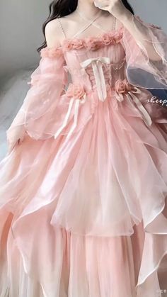 Victorian Era Dresses, Gaun Abad Pertengahan, Old Fashion Dresses, Pretty Prom Dresses, Fairytale Dress, Dreamy Dress, Fantasy Dress