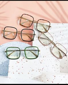 Glasses Frames For Girl, Eyewear Inspiration, Cute Glasses Frames, Classy Glasses, Glasses Inspiration, Square Glasses Frames, Glasses Trends, Pink Engagement Ring, Stylish Eyeglasses