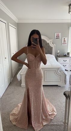 Matric Ball Dresses, Corset Gowns, Prom Dress Sparkly, Prom Dress Inspo, Classy Prom, Sparkly Prom Dress, Corset Gown, Trendy Prom Dresses, Deb Dresses