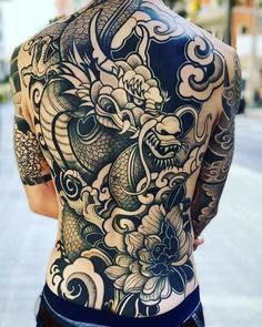 Tato Irezumi, Dragon Tattoo Back, Japanese Tattoos For Men, Dragon Sleeve