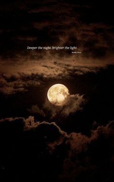 #moonlover#moon Lights Quotes Short, Full Moon Quotes, Moon Phrases, Inspring Quotes, Cute Picture Quotes, Sparkle Quotes, Life Quotes Wallpaper, Magical Quotes