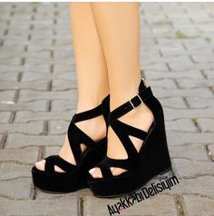 Black Heels & Wedges, Fancy Sandals Heels, Fancy Black Heels, Black Heels Prom, Story Script, Girls High Heels, Fashion Shoes Sandals