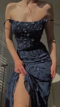 Midnight Dress Gowns, Hoco Dresses Fairy, Midnight Garden Prom Dress, Dark Cottagecore Prom Dress, Navy Blue Prom Dress Aesthetic, Vintage Blue Dress Aesthetic, Fairy Hoco Dress, Blue Silk Dress Outfit, Different Dress Necklines