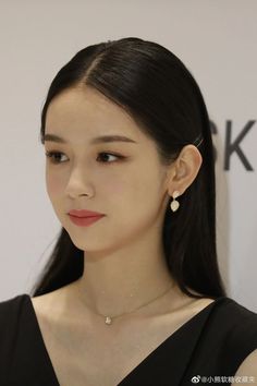 Ulzzang Makeup, Model Face, Asian Makeup, Chinese Actress, Girls Makeup, Aesthetic Makeup, Up Girl, Face Serum, Korean Makeup