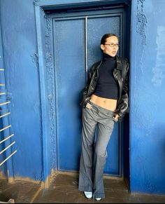 Succubus Chic, 90s Girl, London Look, Girl Fits, Cool Fits, Fashion Fits, Fitness Inspo, Simple Outfits, What To Wear