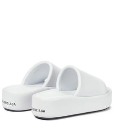 Skechers Sandals, White Balenciaga, Fashion Shoes Heels, Balenciaga Shoes, Platform Slides, Online Shops, The Rise, Vans Classic Slip On Sneaker, Slip On Shoes