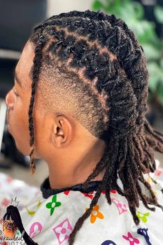 50 Dreadlocks For Men That Evoke Inspiration Dreadlock Maintenance White, Re Twist Dreads Men, Mens Locs Hairstyles Short, Dreadlock Braid Styles Men, Dreadlock Hairstyles Medium Length, Loc Styles For Men Short, Men Dreads Styles Black Man, High Top Loc Styles For Men, Dread Braids Men