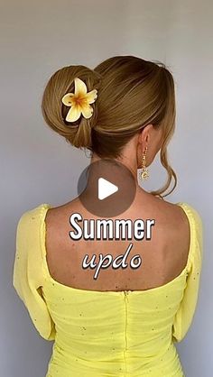 Claudia | Hairstyles on Instagram: "Tips for this hairstyle☀️⬇️

As you pull the hair towards the center of the flower, you should pin the hair in place with a bobby pin. This means the hairstyle lasts all day.

🇩🇪Tipps zu dieser Frisur:
Wenn du die Haare zur Mitte der Blume ziehst, solltest  du sie mit einer Haarnadel feststecken. Somit hält die Frisur den ganzen Tag.

Do you like easy and effective hairstyles?

Me too!

For this hairstyle, all you need is one claw clip of your choice, one or two  bobby pins and a maximum of 3 minutes of your precious time.

☀️ On my account I have many simple and quick, but also elaborate hairstyles.

Take a look.

Don’t forget to save for later and follow for more 😉
.
.
#easyhairstyle #easyhairstyles #easyhair #summerhair #everydayhair #updo" Hairstyles Ariana Grande, Webinar Ideas, 2024 Tips, Hair Glamour, Elaborate Hairstyles, Goldie Locks, Blonde Hairstyle, Clip Hairstyles, Work Hairstyles