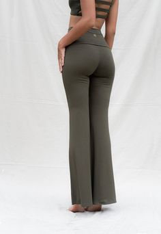 Introducing our Agni Flares – now available in a TALL version for an extra 13cm of length in the inseam from our regular flares. Crafted with our signature folding waistband and a simple yet elegant bottom cut, these flares prioritise the comfort of the feminine body, adapting seamlessly to its ebb and flow throughout monthly cycles. Designed for all-day wear, Agni Flares in TALL offer the same timeless features as our regular length, effortlessly pairing with any top from our collections. Custo Chic Full-length Yoga Pants, Chic Full Length Yoga Pants, Chic Stretch Wide Leg Yoga Pants, Elegant Yoga Pants, Chic High Stretch Solid Color Yoga Pants, Chic High Stretch Solid Yoga Pants, Chic Full-length Solid Yoga Pants, Chic High Stretch Full-length Yoga Pants, Chic Full Length Solid Yoga Pants