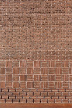 a brick wall that is made out of bricks