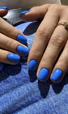 Tropical Blue Nails, Tropical Nail Colors, Beige Nails Design, One Color Nails, Racun Shopee, Beige Nails, Basic Nails, Casual Nails