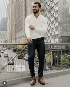 Jose Zuniga, White Shirts For Men, Modest Street Fashion, Types Of Trousers, Men Office, Semi Formal Outfits, Professional Outfit, Business Wardrobe, Clothing Guide